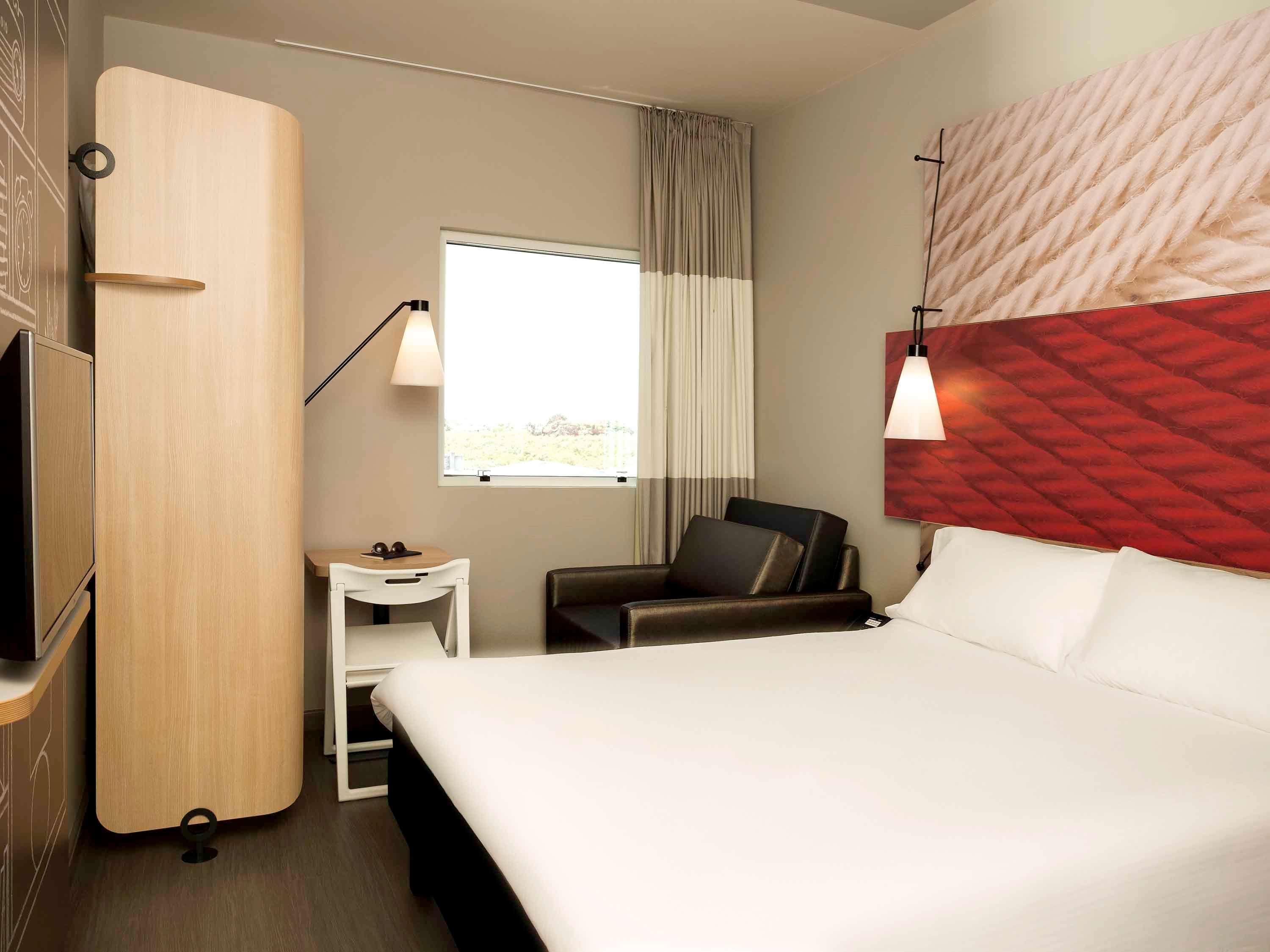 Ibis Paranagua Exterior photo