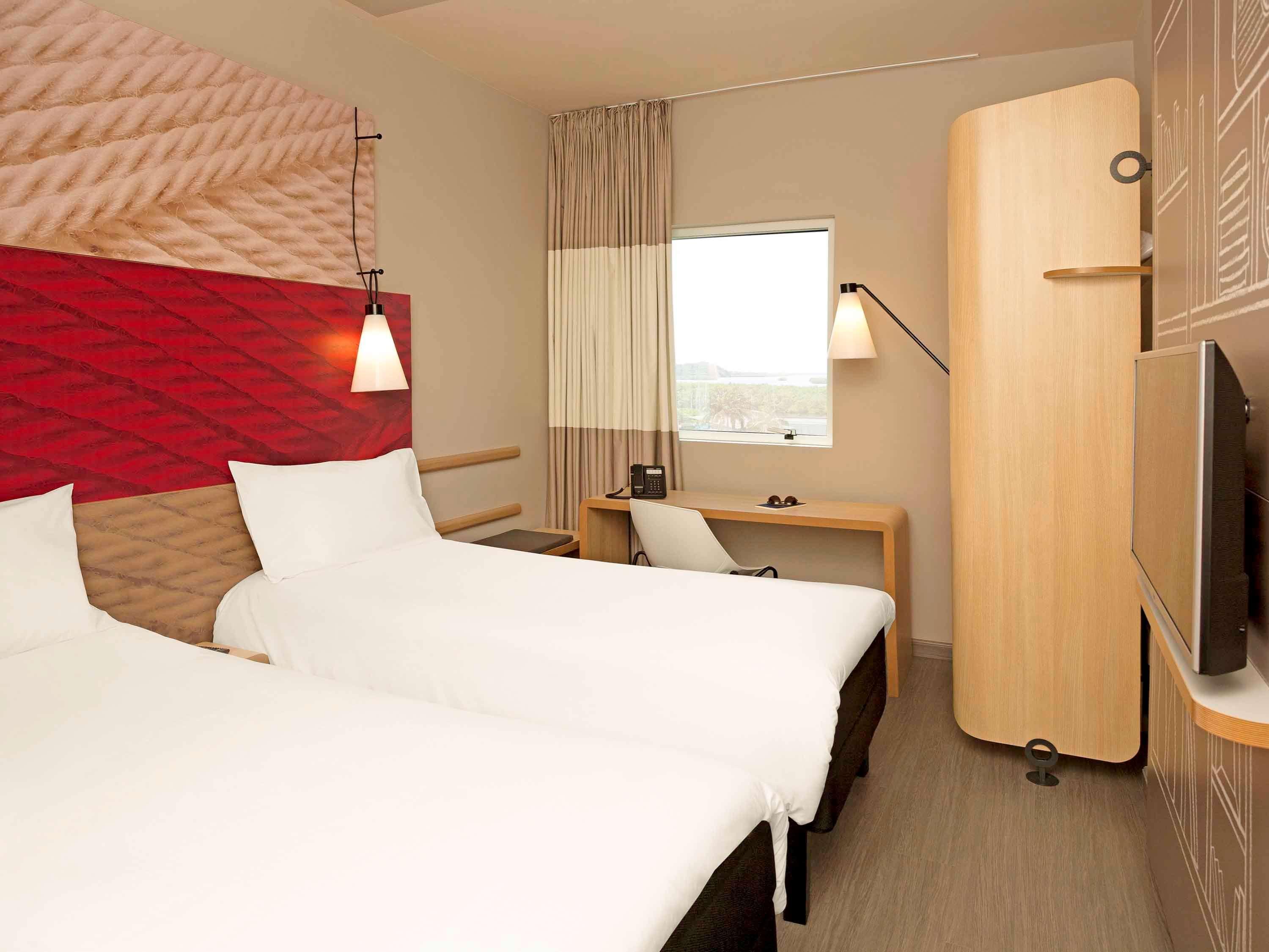 Ibis Paranagua Exterior photo