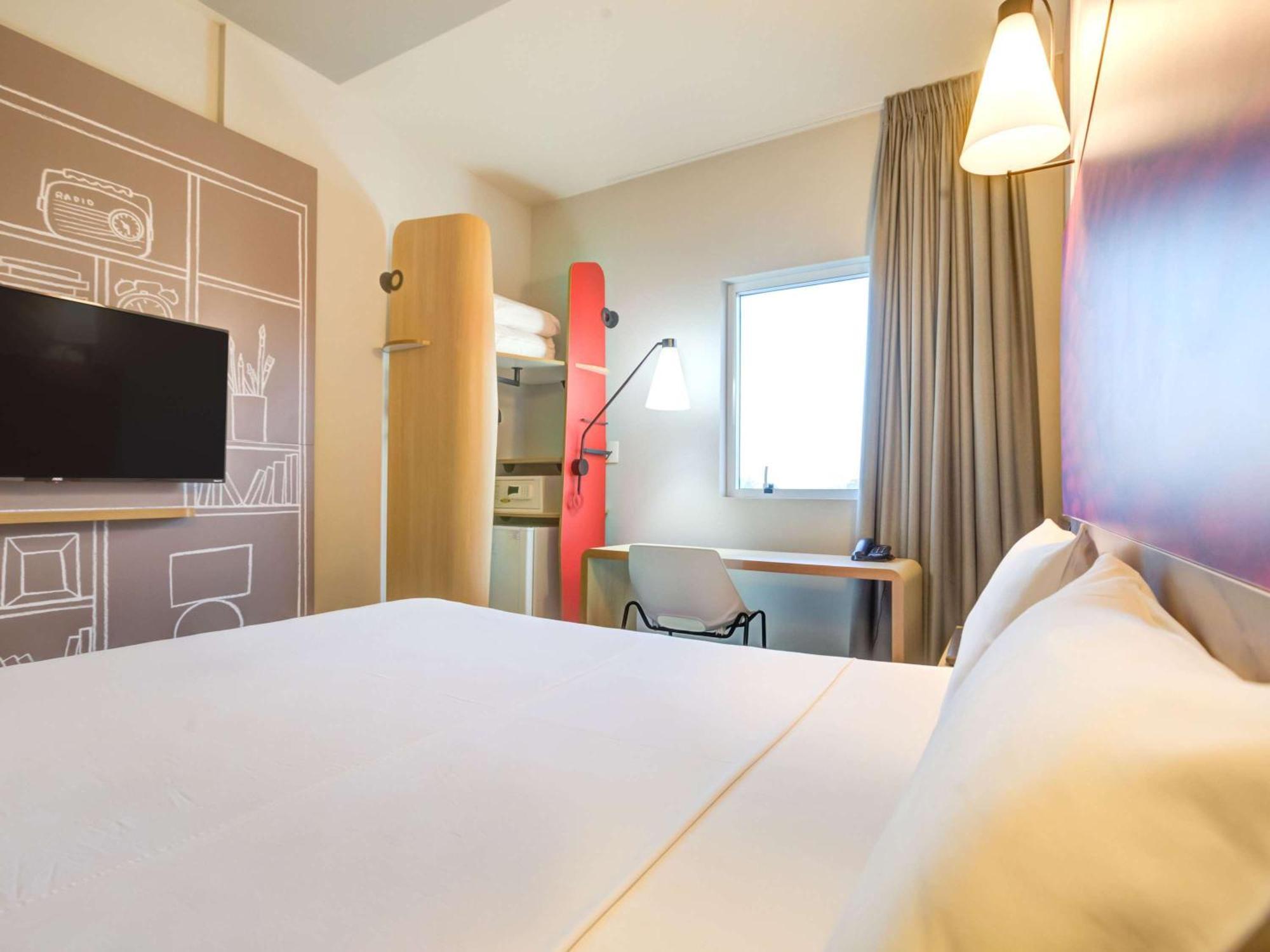 Ibis Paranagua Exterior photo