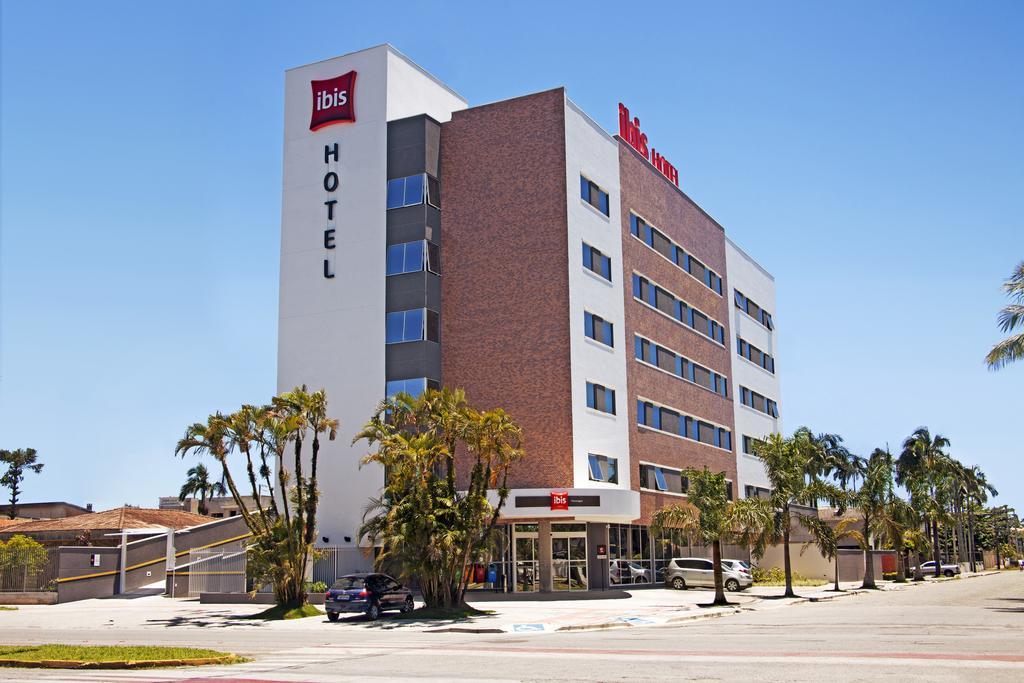 Ibis Paranagua Exterior photo
